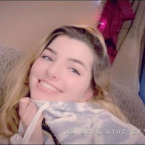 Meet your Posher, Alyson